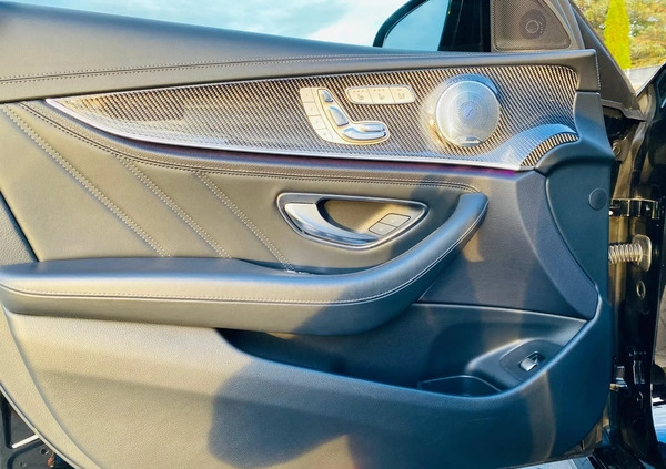 Mercedes-Benz Klasa E cena 389000 przebieg: 71000, rok produkcji 2018 z Szczecin małe 106